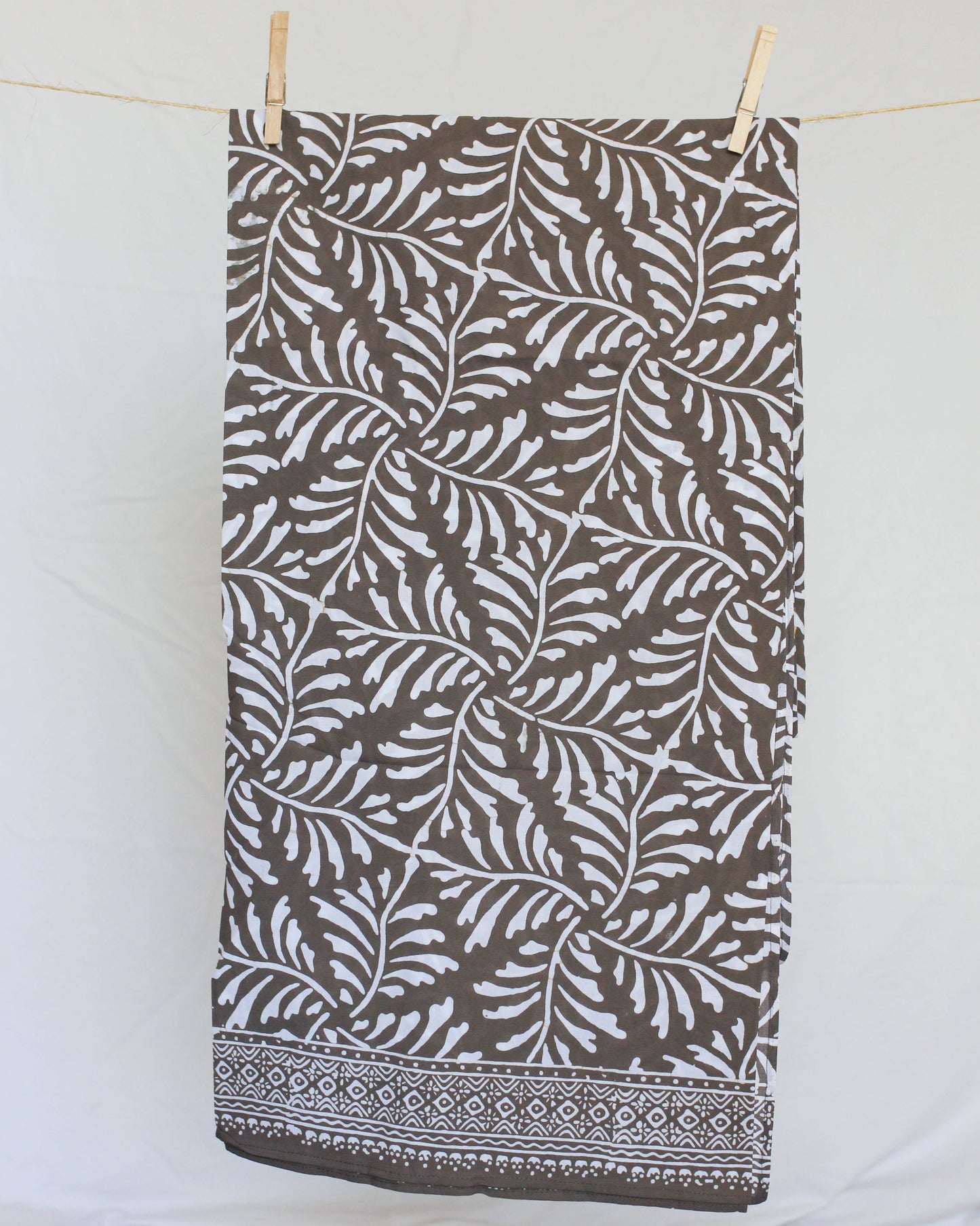 Bu Tiki Cotton Tablecloth | Lawai Pattern