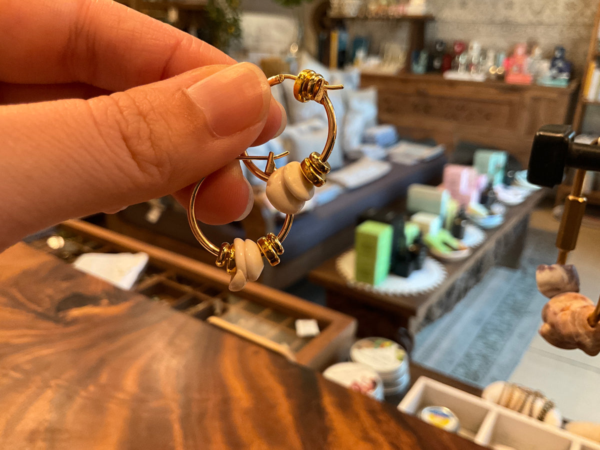 Medium GF Puka Hoops