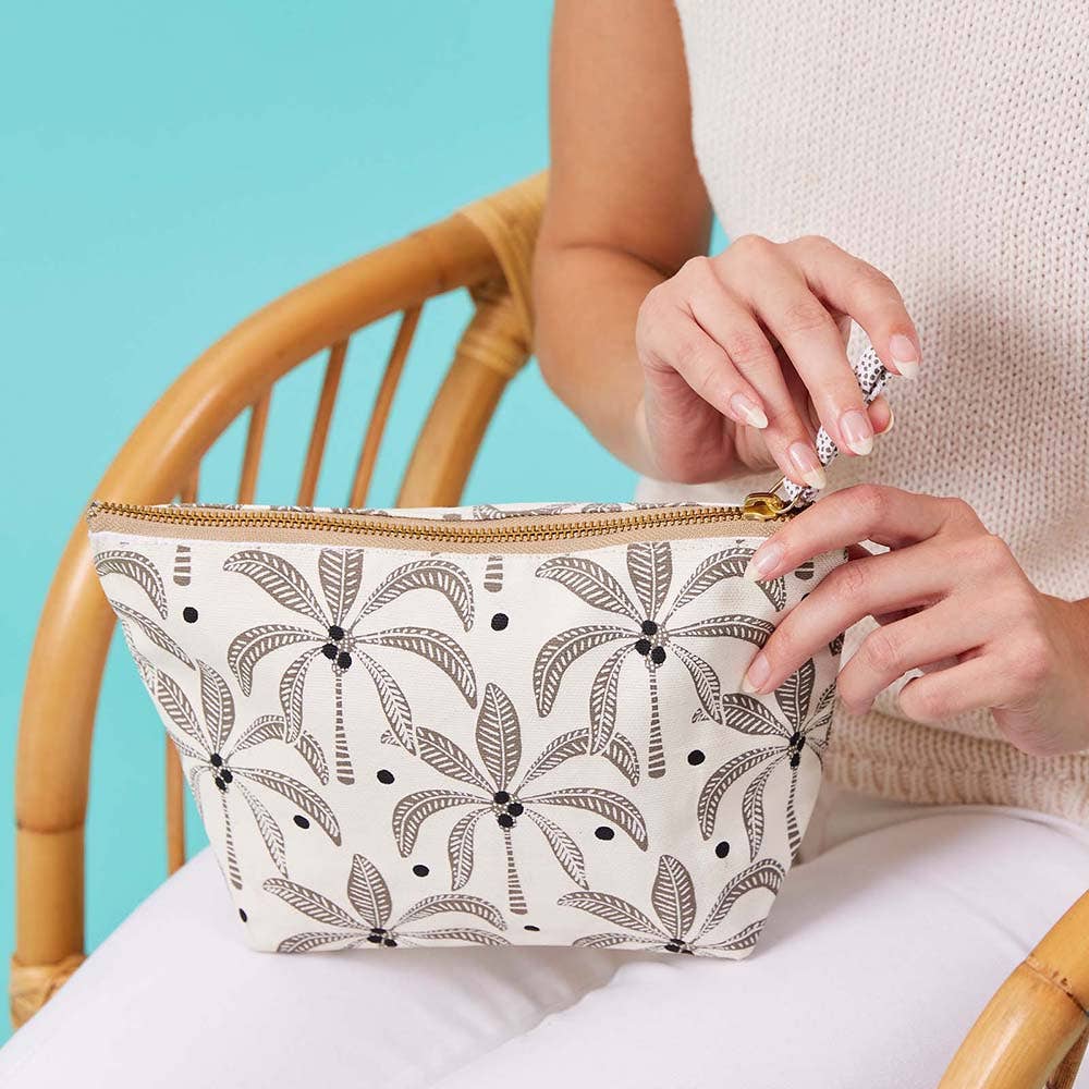 Palm Bunch Medium Canvas Pouch