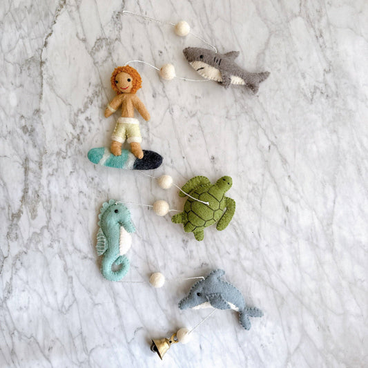 Surfer Garland