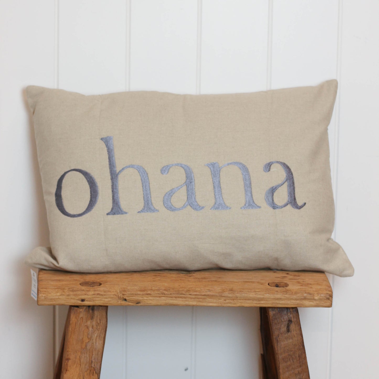 Maka Sea Linen Rectangle Pillow (Small) | 'Ohana and Family (Two-sided)