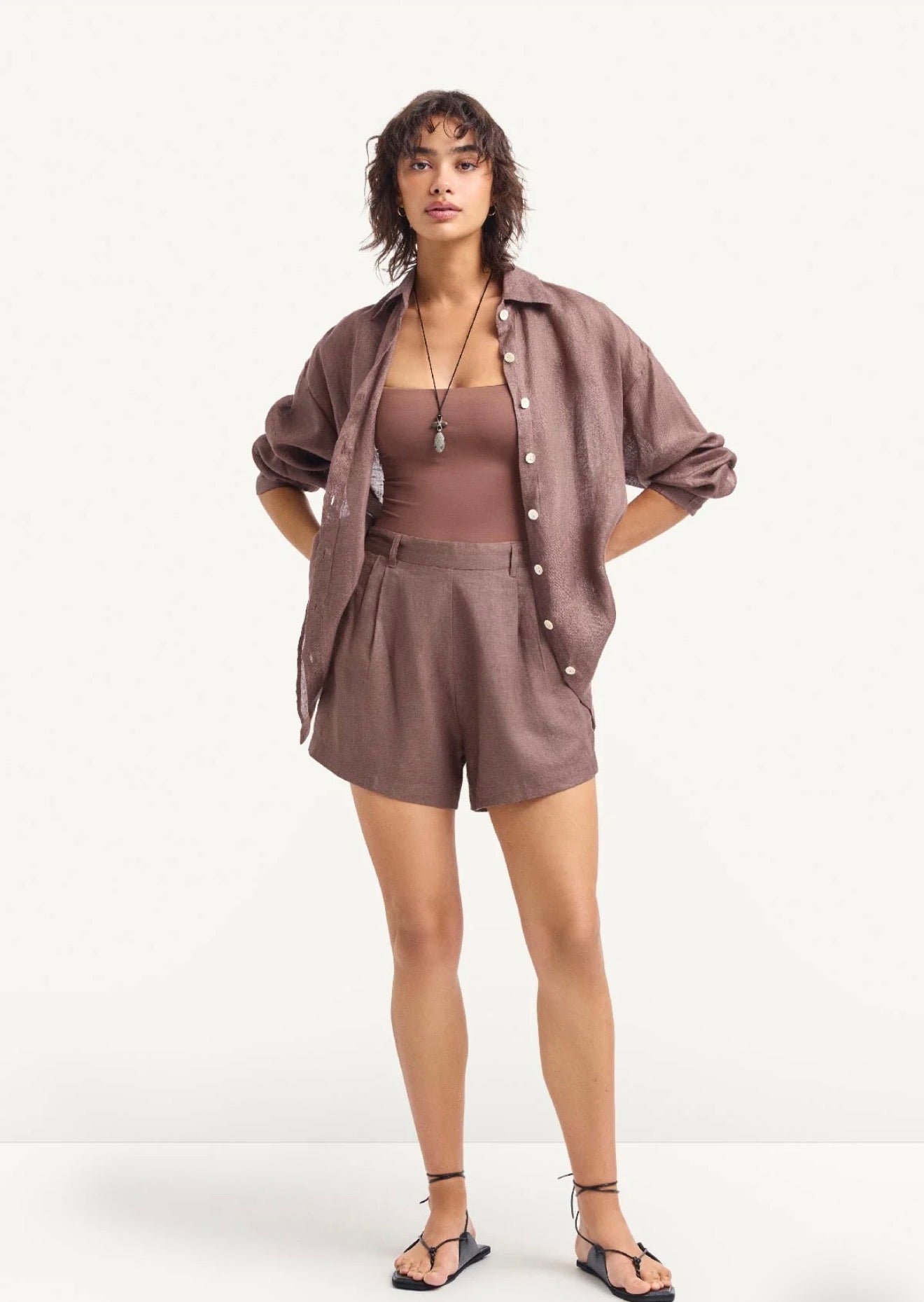 Playa Boyfriend Button Down | Chocolate